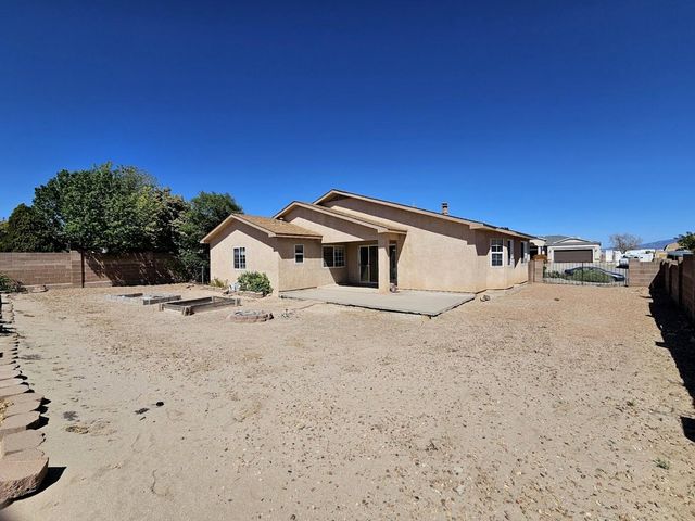 909 Hollow Park Court SE, Rio Rancho, NM 87124