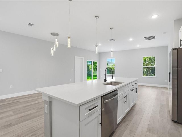 23173 GLEN AVENUE, Punta Gorda, FL 33980