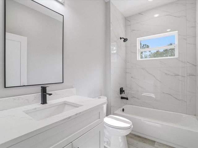 23173 GLEN AVENUE, Punta Gorda, FL 33980