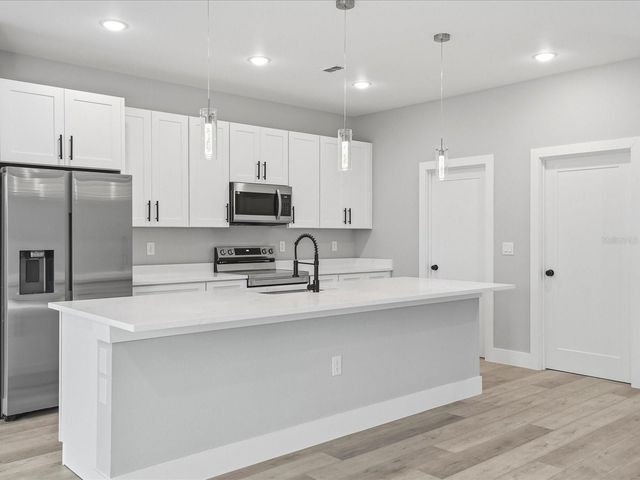 23173 GLEN AVENUE, Punta Gorda, FL 33980