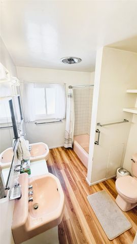 112 Lugar De Oro, Santa Fe, NM 87501