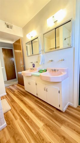 112 Lugar De Oro, Santa Fe, NM 87501