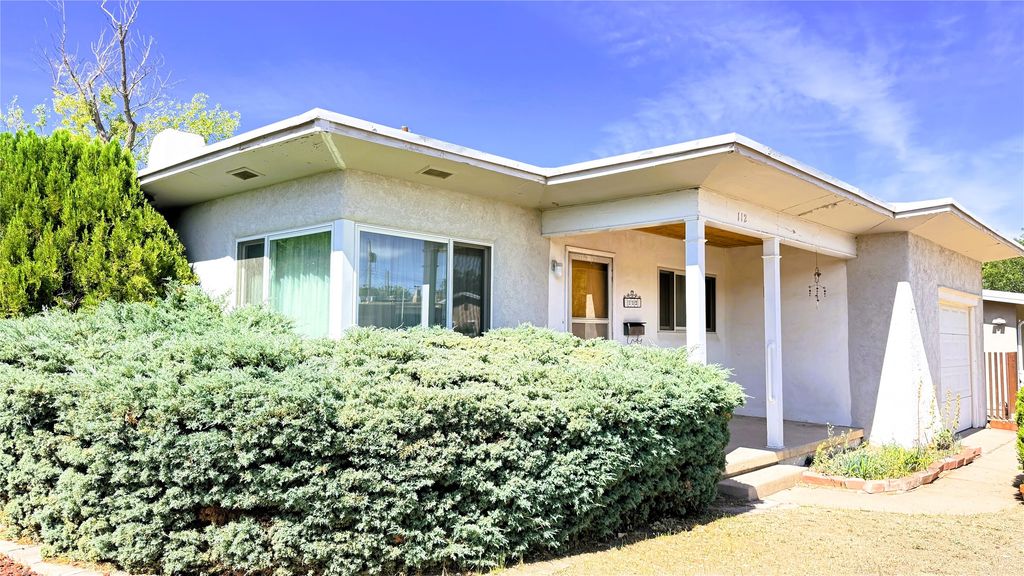 112 Lugar De Oro, Santa Fe, NM 87501