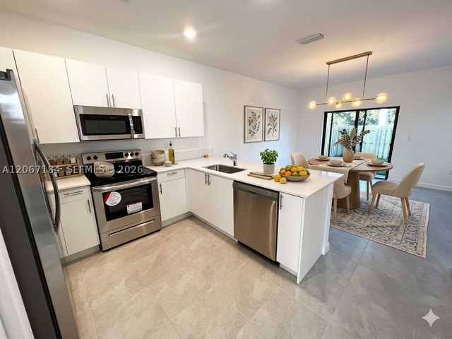 24600 SW 119th Pl 0, Miami, FL 33032