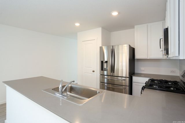 5231 WHIRLING WAY, San Antonio, TX 78253