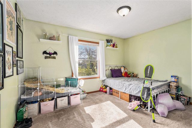 94 Easton Drive, Ionia, MI 48846