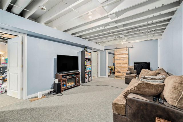 94 Easton Drive, Ionia, MI 48846