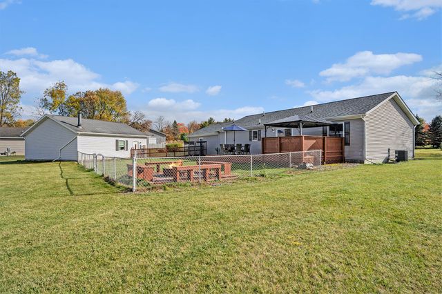 94 Easton Drive, Ionia, MI 48846