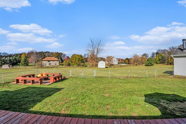 94 Easton Drive, Ionia, MI 48846