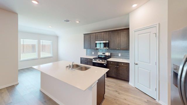 504 Saddle Blanket Drive, Nevada, TX 75173