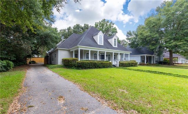 6005 Sturbridge Drive, Mobile, AL 36609