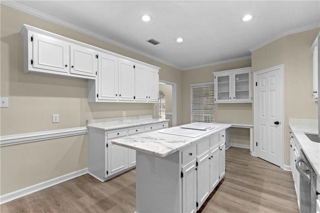 6005 Sturbridge Drive, Mobile, AL 36609