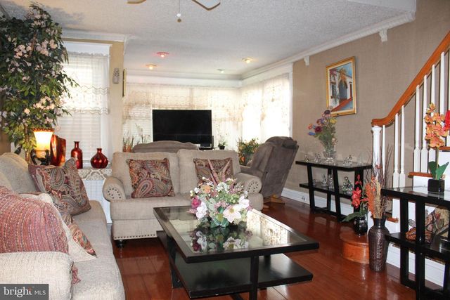 4153 M ST, Philadelphia, PA 19124