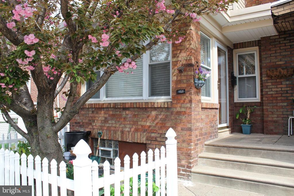 4153 M ST, Philadelphia, PA 19124