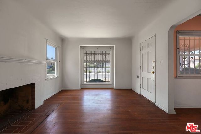 8320 Airlane Avenue, Los Angeles, CA 90045