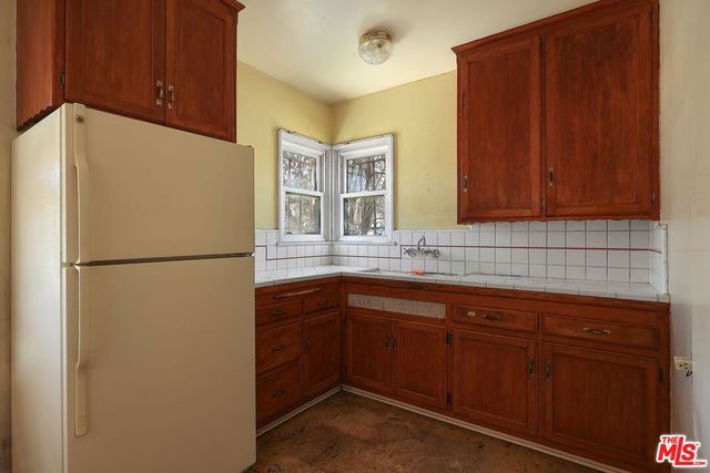 8320 Airlane Avenue, Los Angeles, CA 90045