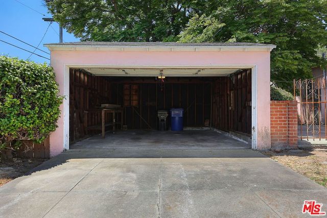8320 Airlane Avenue, Los Angeles, CA 90045