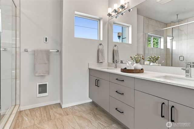 8527 Interlake Avenue N, Seattle, WA 98103