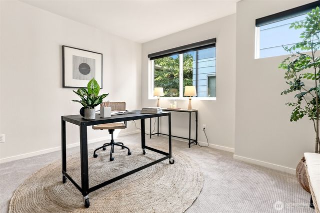 8527 Interlake Avenue N, Seattle, WA 98103