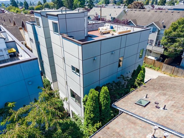 8527 Interlake Avenue N, Seattle, WA 98103