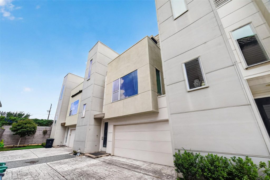 1409 Laird Street B, Houston, TX 77008