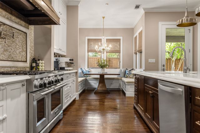 5726 W Hanover Avenue, Dallas, TX 75209