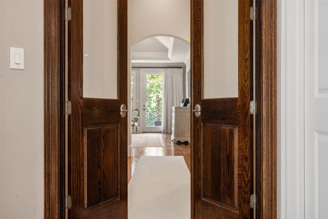 5726 W Hanover Avenue, Dallas, TX 75209