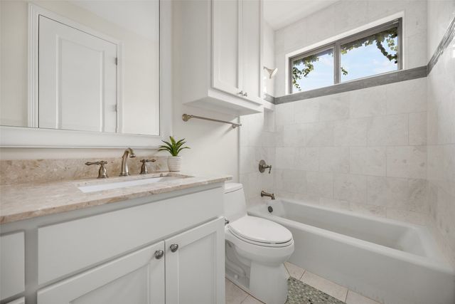 5726 W Hanover Avenue, Dallas, TX 75209
