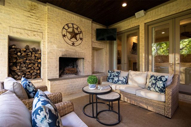 5726 W Hanover Avenue, Dallas, TX 75209