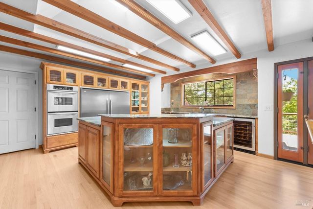 75 Ridgecrest Dr, Napa, CA 94558