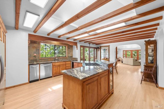 75 Ridgecrest Dr, Napa, CA 94558