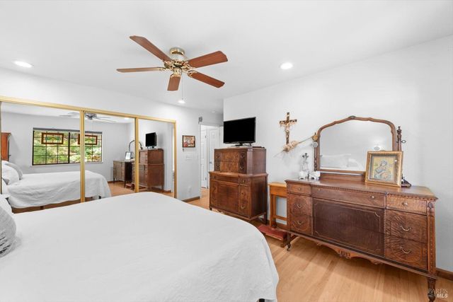 75 Ridgecrest Dr, Napa, CA 94558