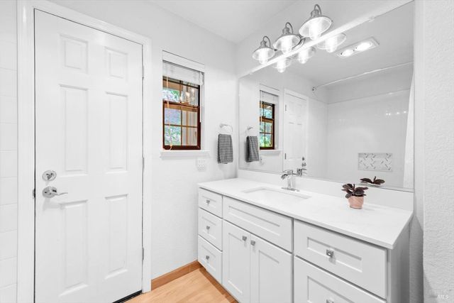 75 Ridgecrest Dr, Napa, CA 94558