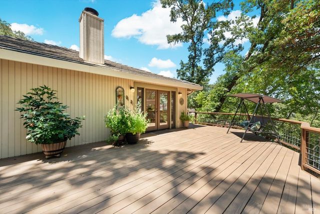 75 Ridgecrest Dr, Napa, CA 94558