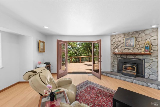 75 Ridgecrest Dr, Napa, CA 94558