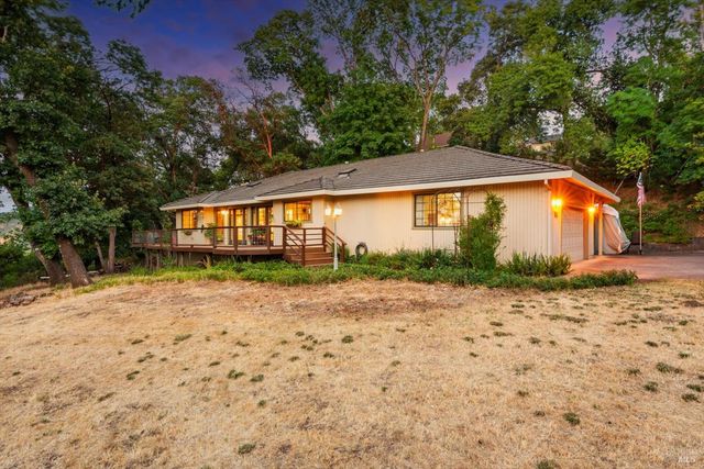 75 Ridgecrest Dr, Napa, CA 94558