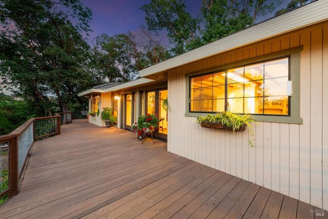 75 Ridgecrest Dr, Napa, CA 94558