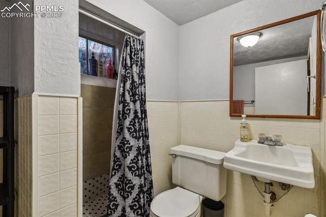 906 Bowser Drive, Colorado Springs, CO 80909