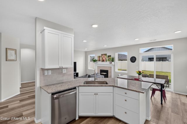 13816 N Apex Way, Hayden, ID 83835