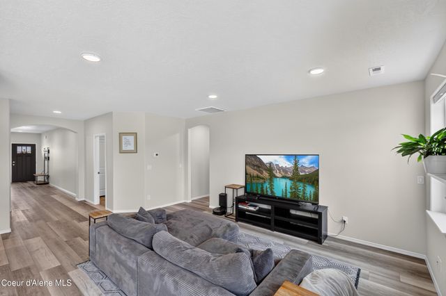 13816 N Apex Way, Hayden, ID 83835
