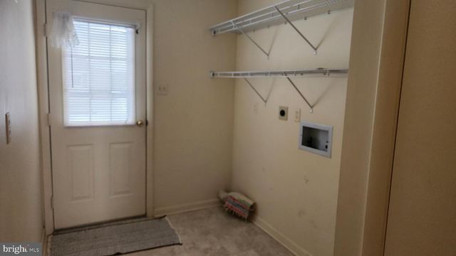 2881 SUNSET DR, Dallastown, PA 17313