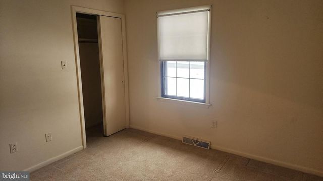 2881 SUNSET DR, Dallastown, PA 17313