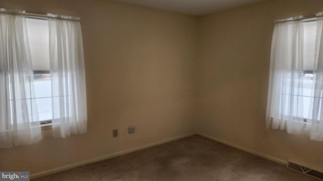 2881 SUNSET DR, Dallastown, PA 17313