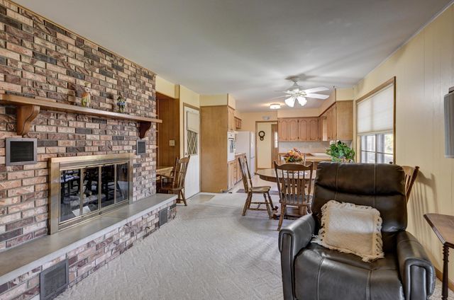 1211 Northwest Boulevard, Neosho, MO 64850