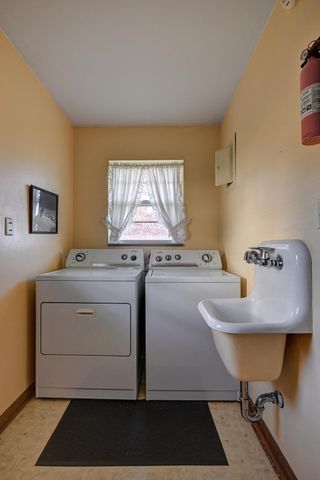 1211 Northwest Boulevard, Neosho, MO 64850