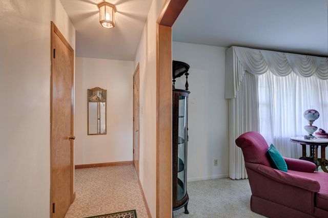 1211 Northwest Boulevard, Neosho, MO 64850