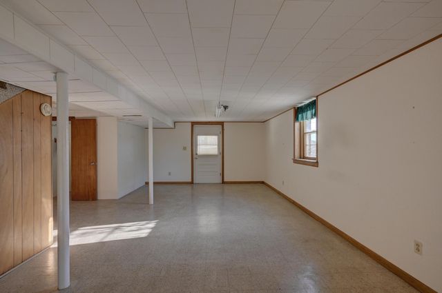 1211 Northwest Boulevard, Neosho, MO 64850