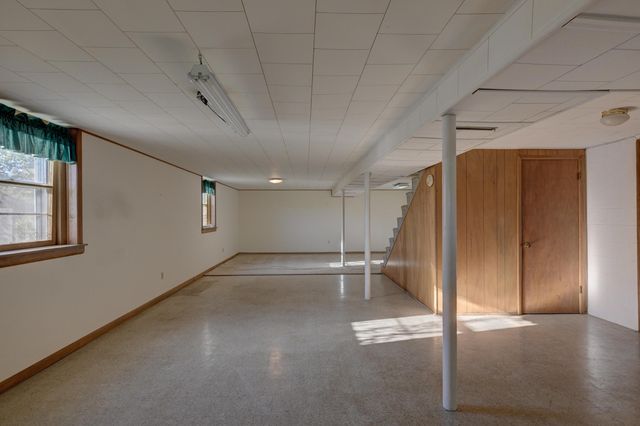 1211 Northwest Boulevard, Neosho, MO 64850