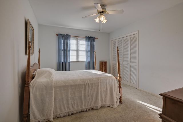 1211 Northwest Boulevard, Neosho, MO 64850