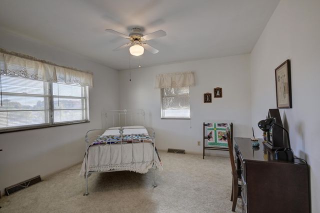 1211 Northwest Boulevard, Neosho, MO 64850